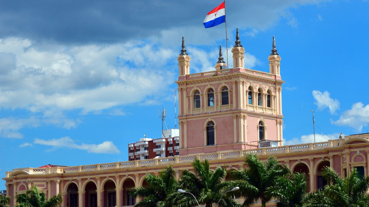 Paraguay no va a subir los impuestos